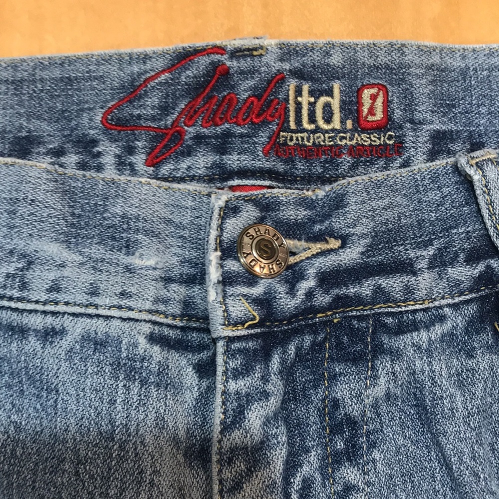Shady Jeans - Picture 3 of 4